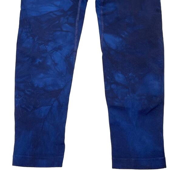 Athleta Re Charge Navy/Blue Tie Dye Crop Capri Leggings Size XS Activewear - Picture 6 of 8
